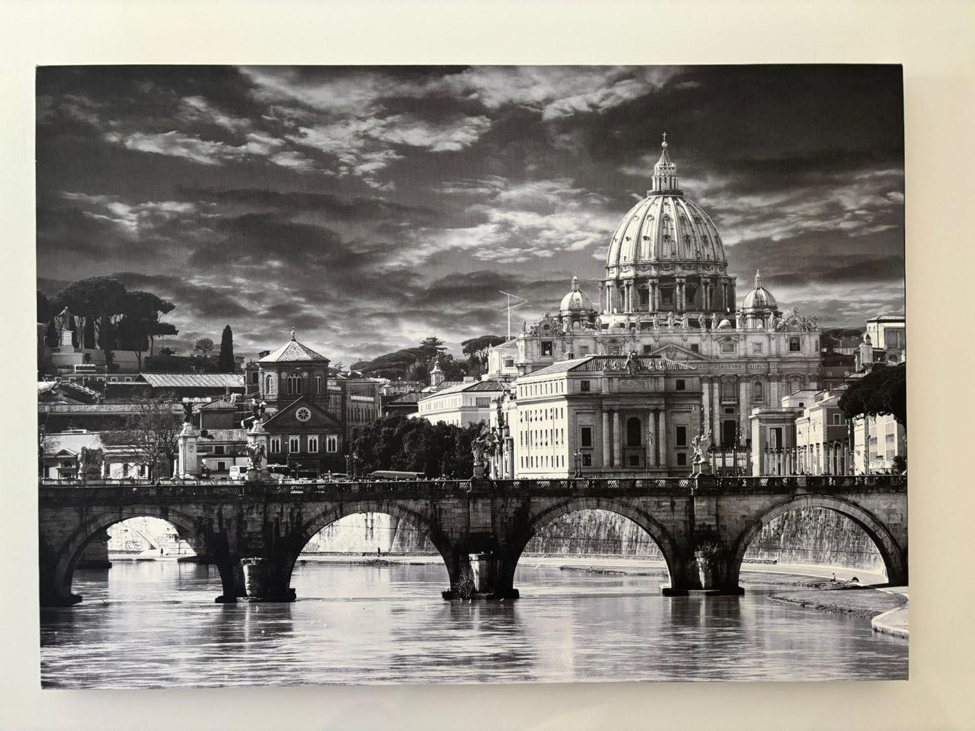 Little Vatican House * Rome